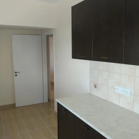 Luxury 2 Bedroom Central شقة لارنكا