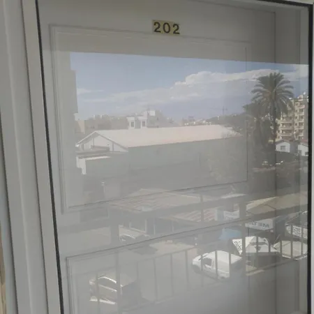Luxury 2 Bedroom Central * ラルナカ