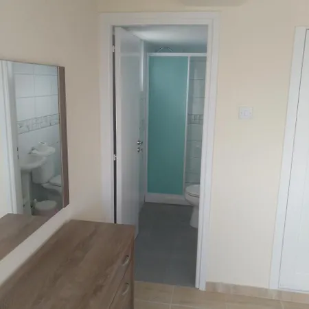 Luxury 2 Bedroom Central * Larnaca