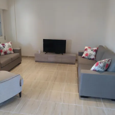 Luxury 2 Bedroom Central Apartmán